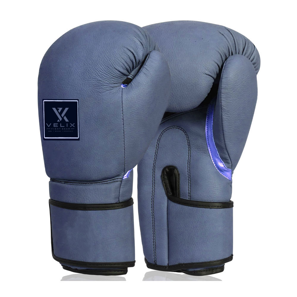 4 Boxing Gloves - Image 1