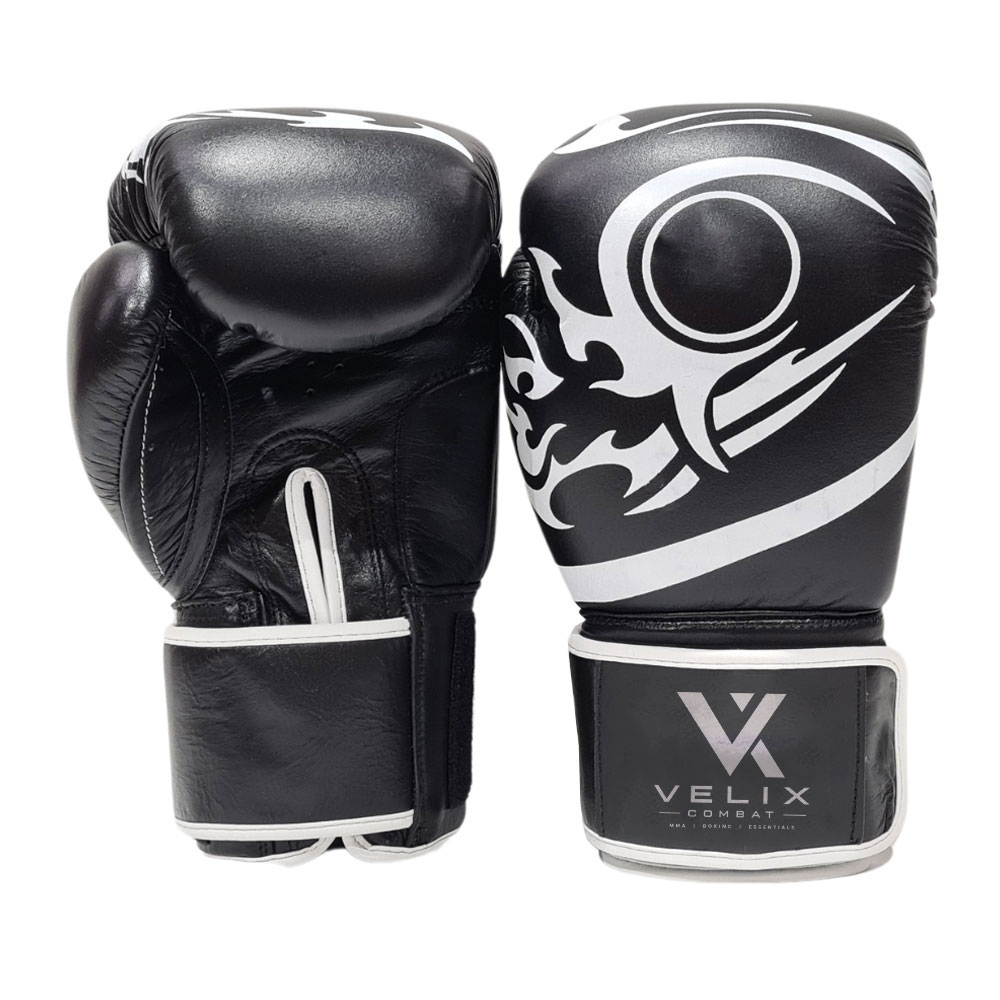 2 Muay Thai Gloves - Image 1